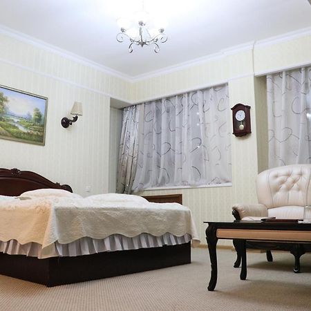 Hotel Botakoz Астана Екстер'єр фото