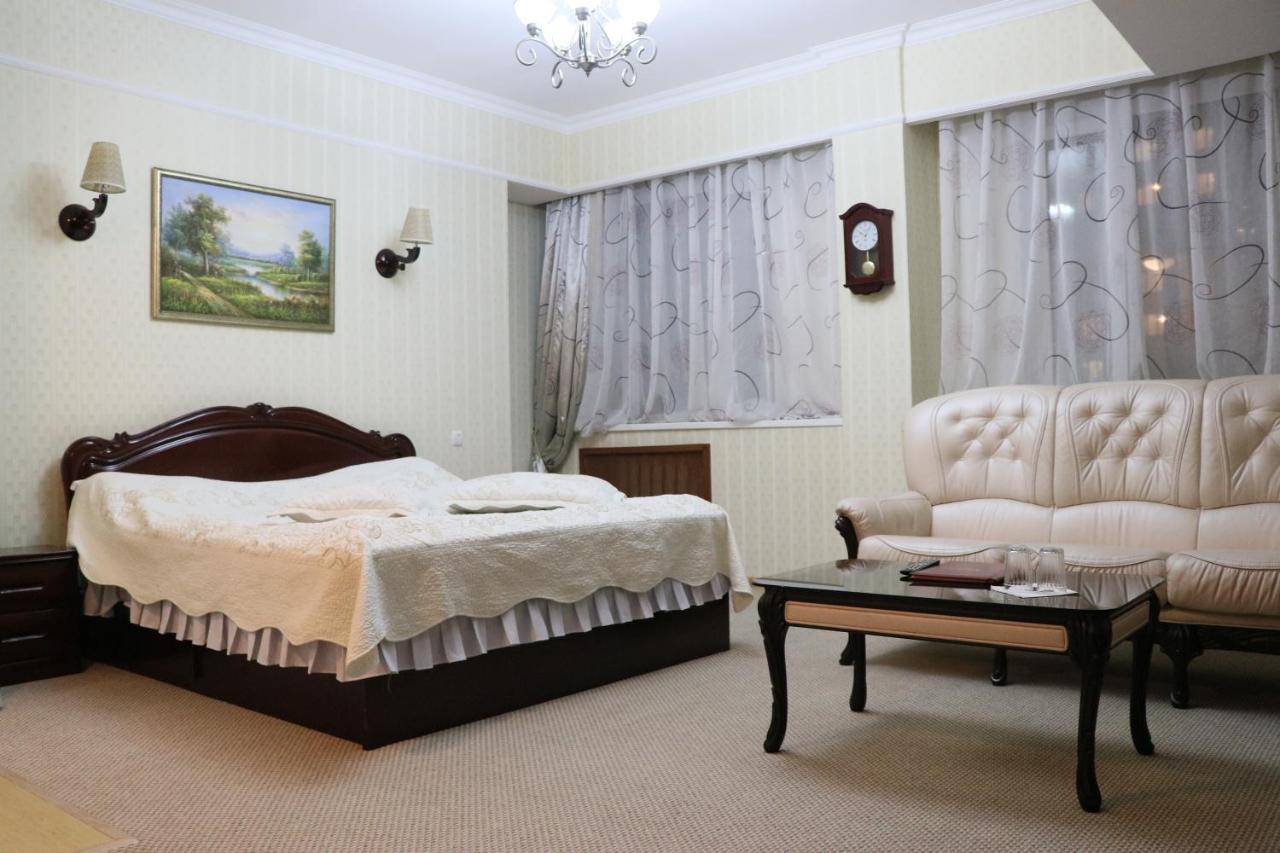 Hotel Botakoz Астана Екстер'єр фото