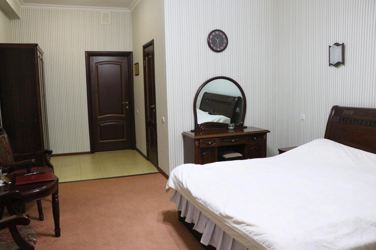 Hotel Botakoz Астана Екстер'єр фото