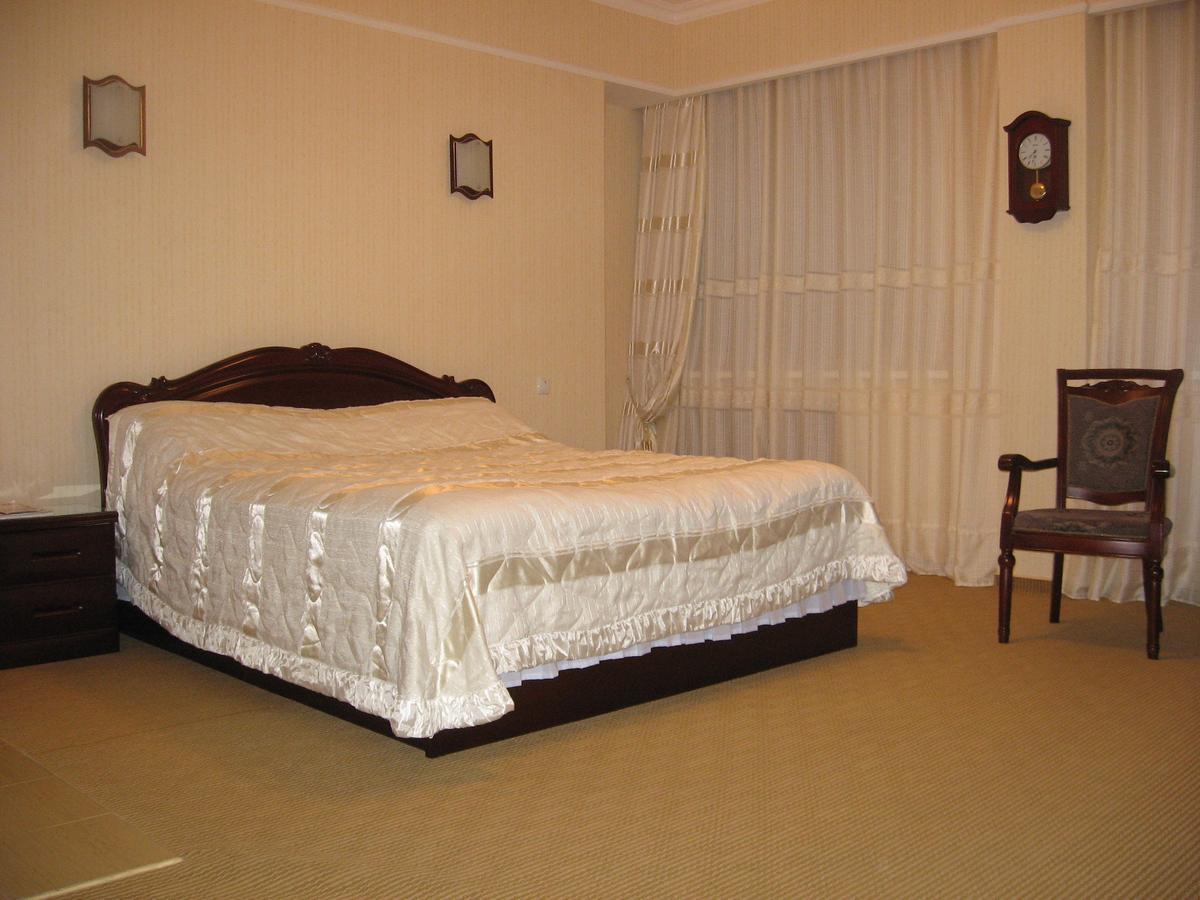 Hotel Botakoz Астана Екстер'єр фото