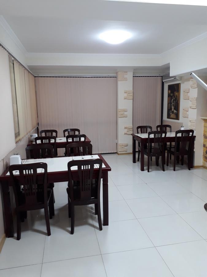 Hotel Botakoz Астана Екстер'єр фото