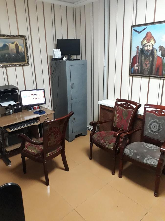 Hotel Botakoz Астана Екстер'єр фото