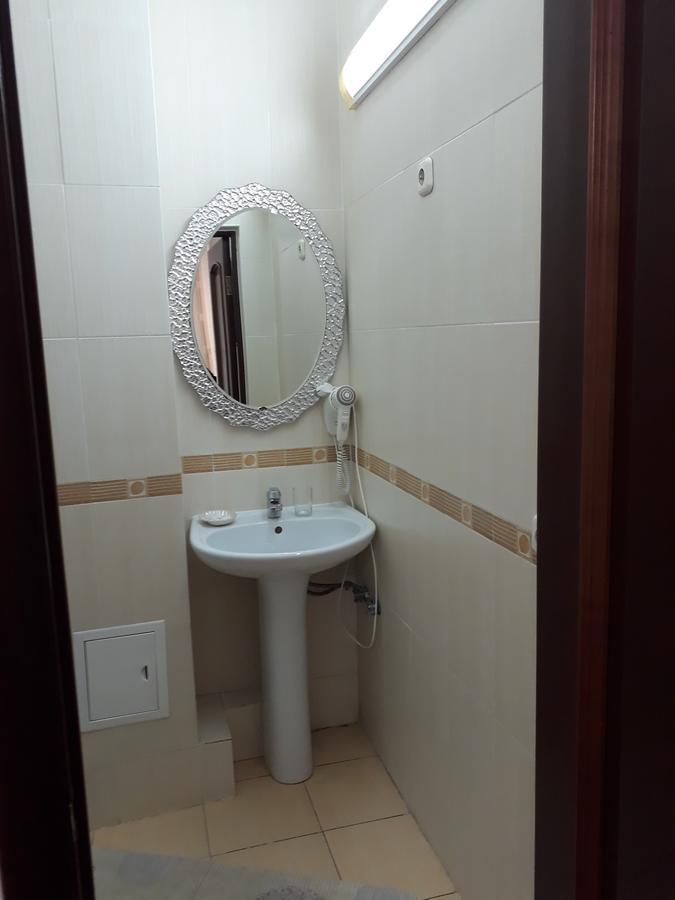 Hotel Botakoz Астана Екстер'єр фото